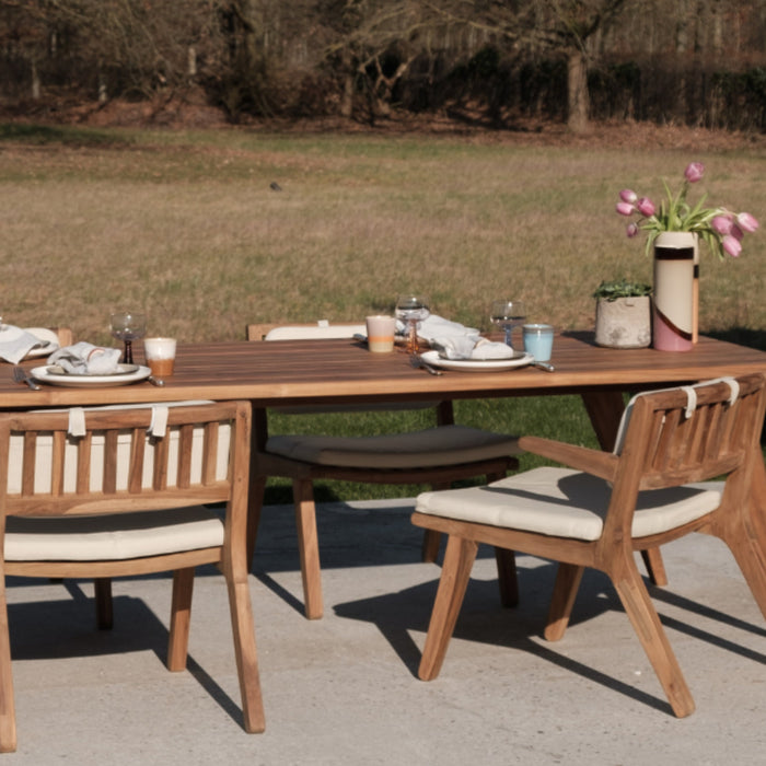 Tuinmeubels kiezen: zo creëer je een stijlvolle buitenruimte