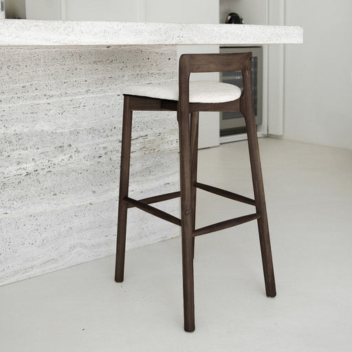 barstoel-charmes-smoke-kleur-75cm-hoogte-furnified-sfeerbeeld