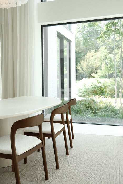 Eetkamerstoel Chale - H76.5 cm - Donkerwalnoot - Ivory bouclé Weave