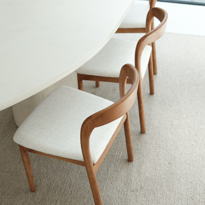 chale-eetkamerstoel-ivory-boucl_-stof-detail
